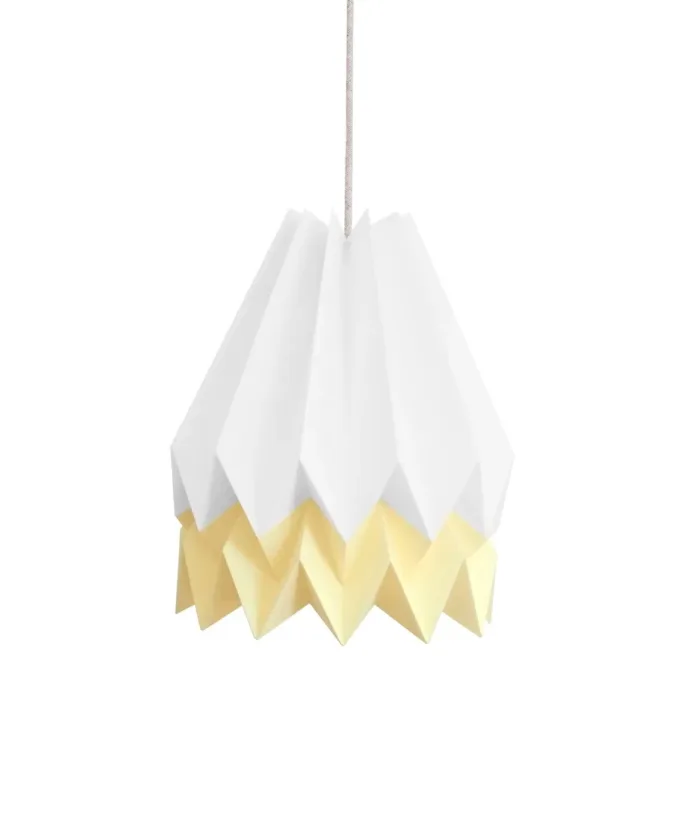 lampara-geometrica-amarillo-techo-origami-japones-papel-plegado-decoracion-unica-dormitorio-ninos-minimoi