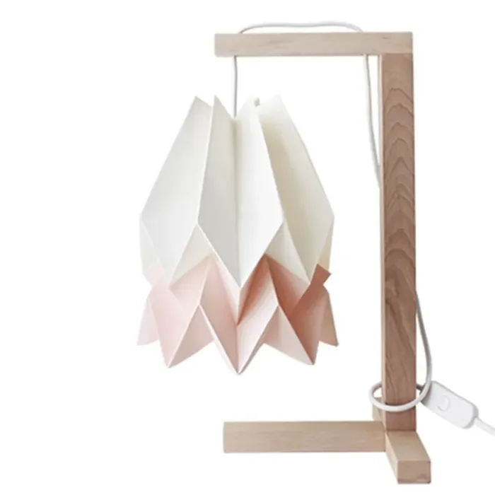origami-lampara-mesa-papiroflexia-japonesa-geometrica-decoracion-habitacion-pantalla-bicolor-blanco-rosa-moderna-minimoi